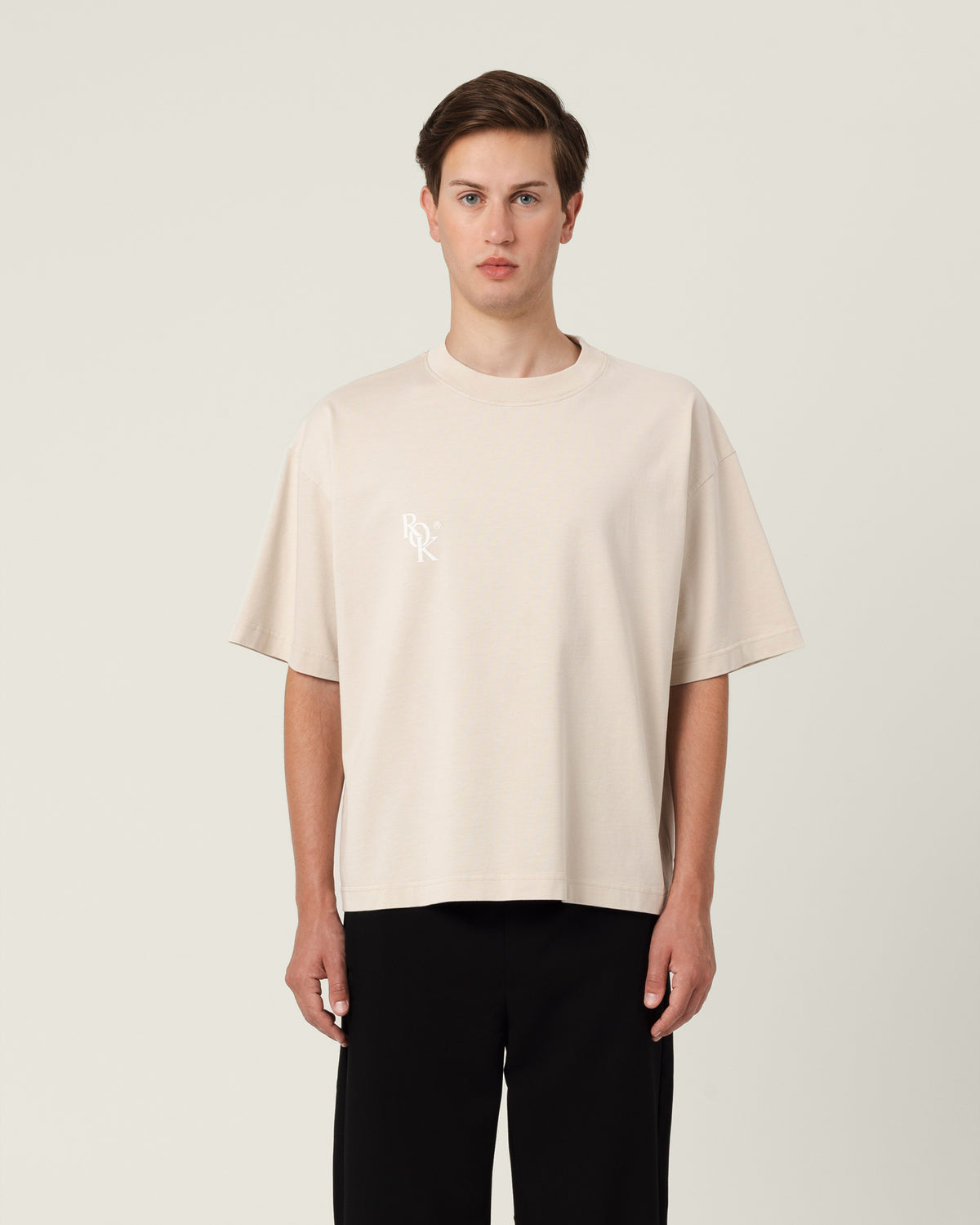 redoak_tshirt_cropped_bege_mail_2