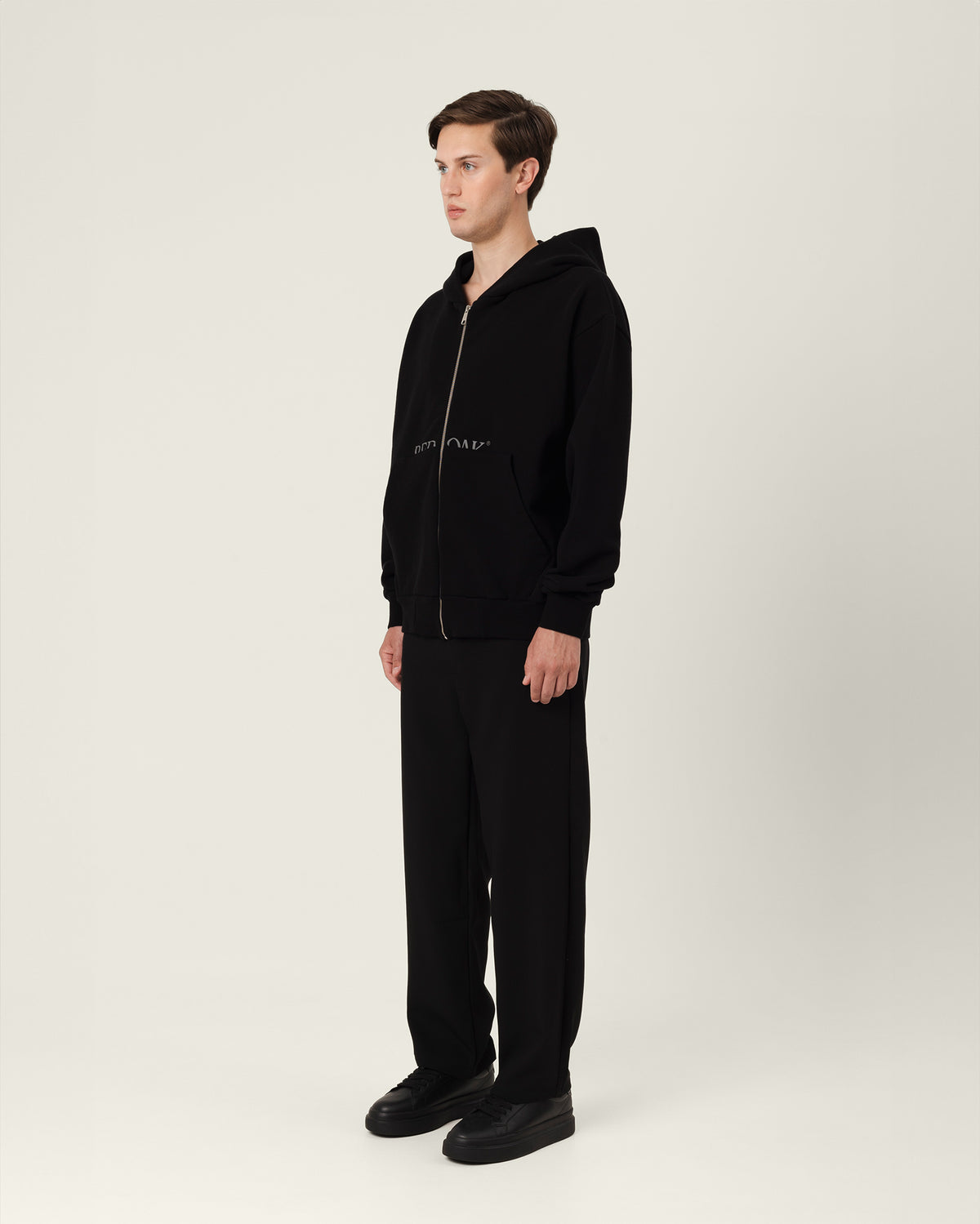 redoak_zipper_sweatshirtblackrace_2